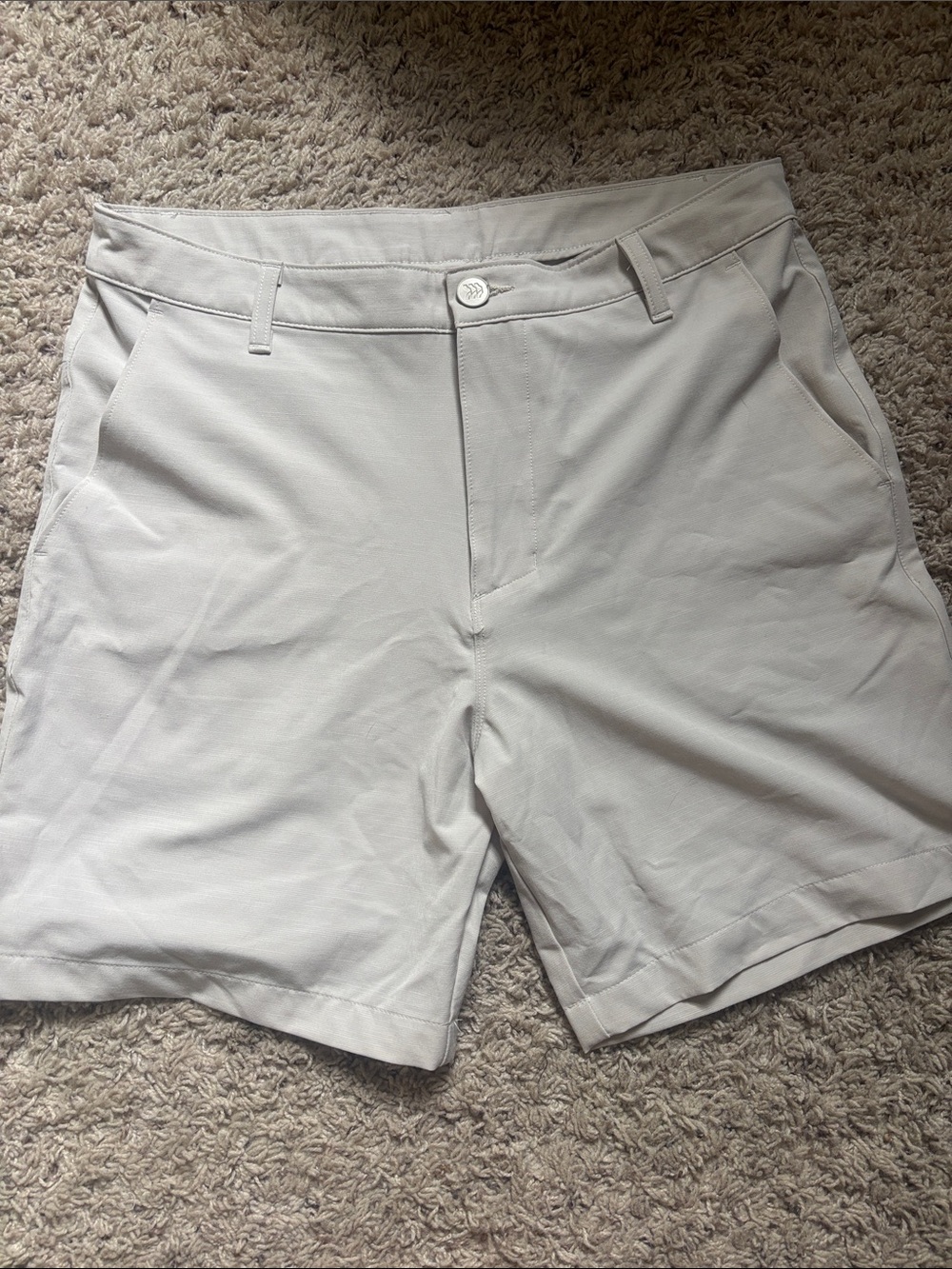 all in motion Light Gray Men's Flat-Front Performance Shorts